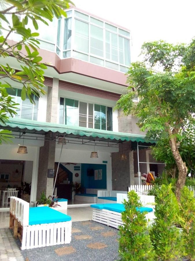 Baan Oui Guest House - Nai Harn Phuket Exterior foto